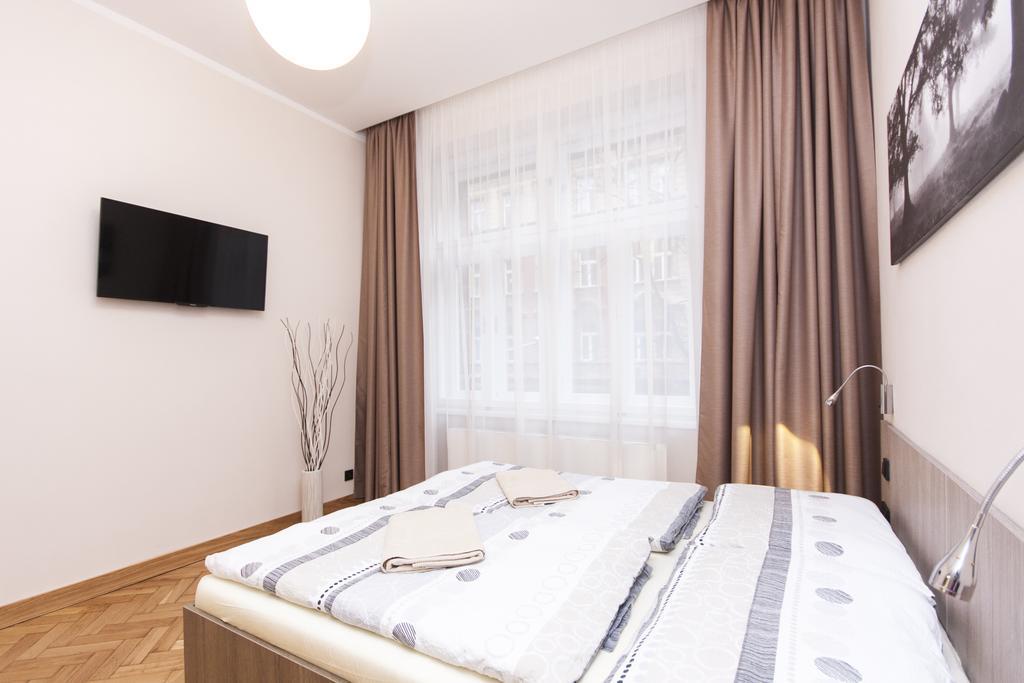 Manesova Astra Apartment Praga Quarto foto